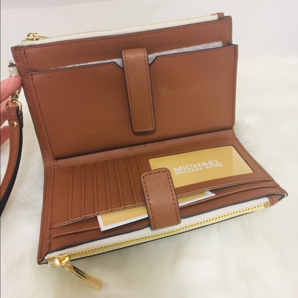 Michael Kors Vanilla Double Zip Wallet Wristlet - Picture 5 of 8
